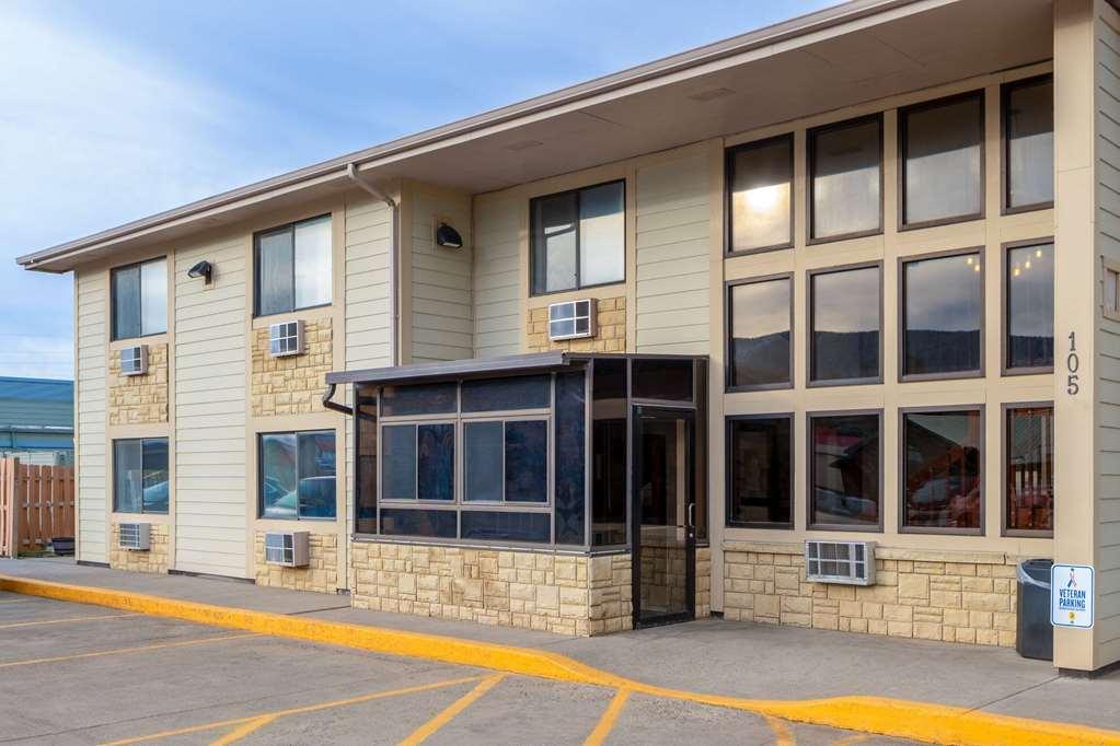 Super 8 By Wyndham Livingston Yellowstone Экстерьер фото